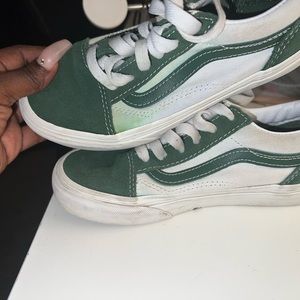 Vans old Sokol green and white size 2